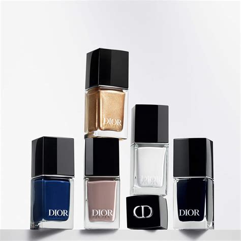 dior vernis nagellack mit gel-effekt und couture-farbe|dior glossy nail polish.